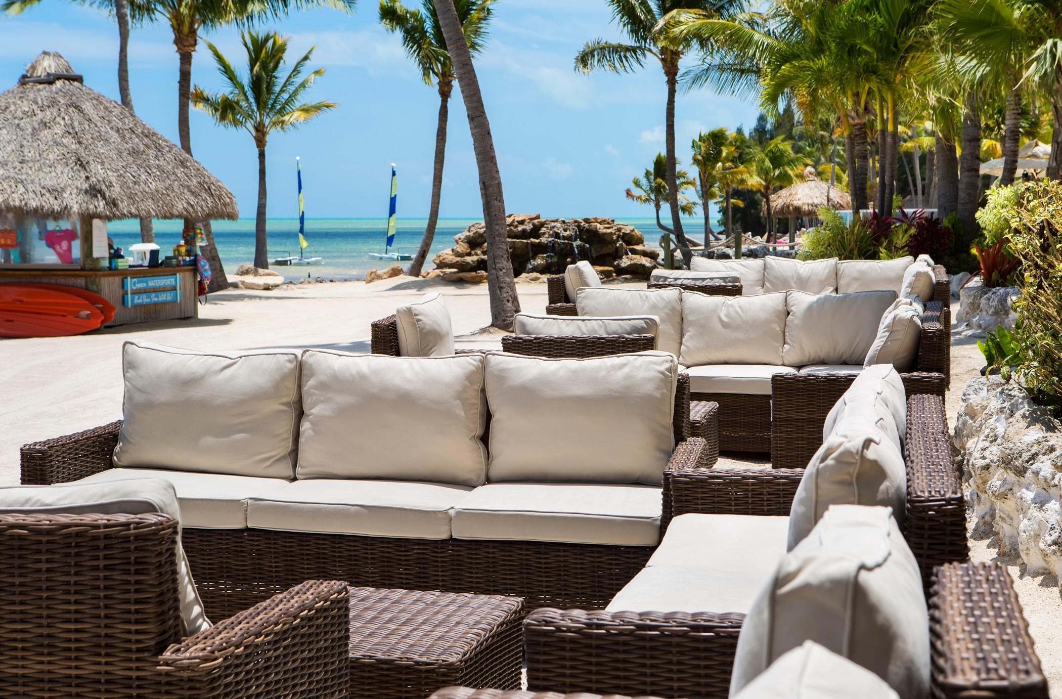 チーカ　ロッジ ＆ スパ イスラモラダ エクステリア 写真 Beachfront lounge at the resort
