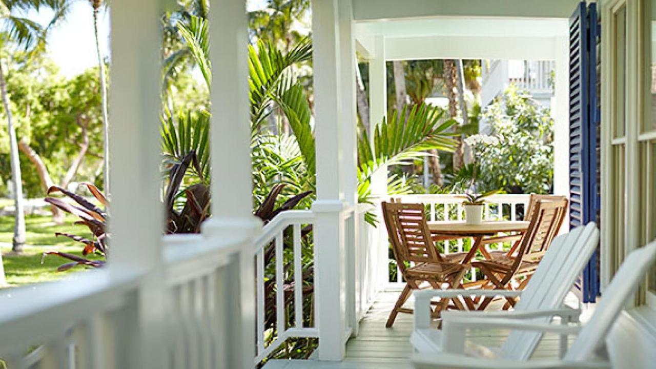 チーカ　ロッジ ＆ スパ イスラモラダ エクステリア 写真 A porch in Florida