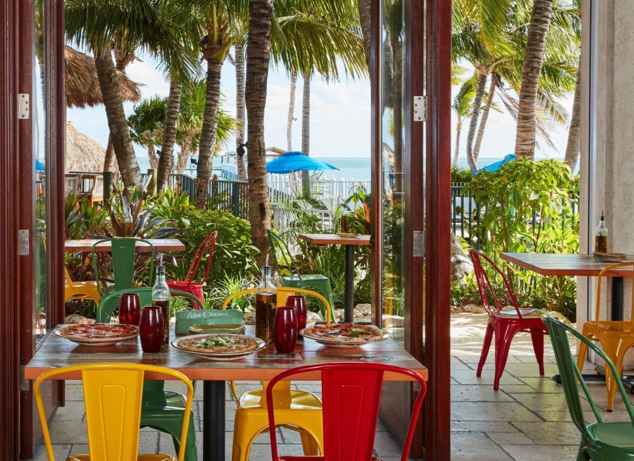 チーカ　ロッジ ＆ スパ イスラモラダ エクステリア 写真 Restaurant at the beach