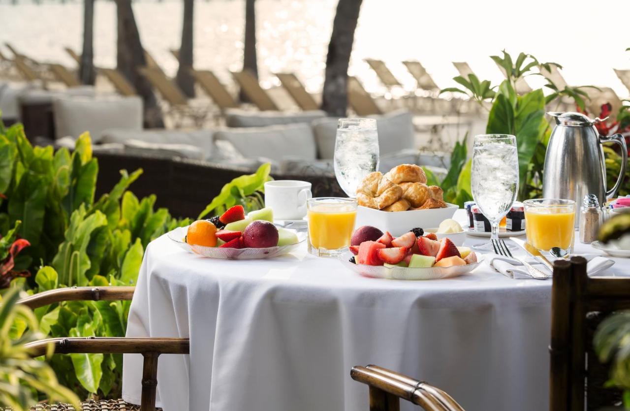 チーカ　ロッジ ＆ スパ イスラモラダ エクステリア 写真 A breakfast table