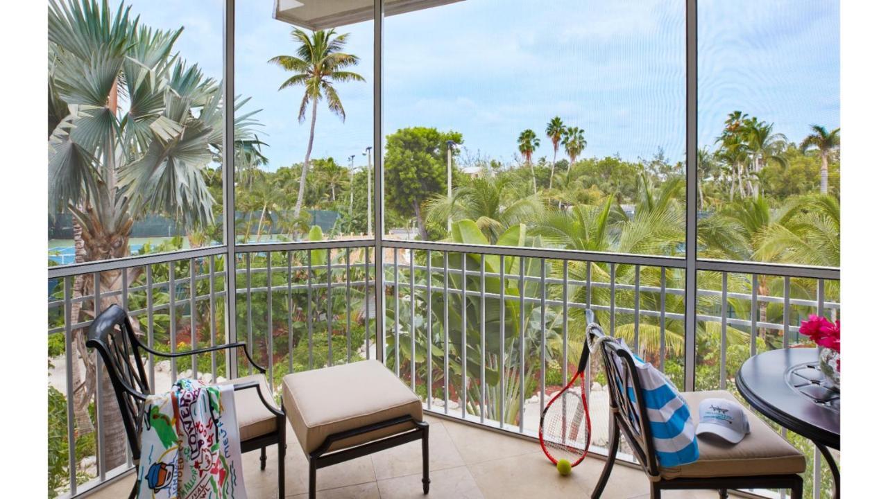 チーカ　ロッジ ＆ スパ イスラモラダ エクステリア 写真 A view from a balcony at The Palms